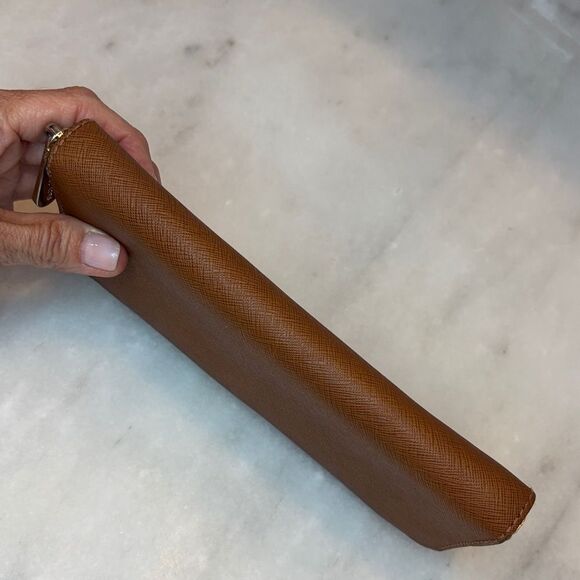 Michael Kors Saffiano Leather Full Zip Jet Set Continental Wallet - Picture 10 of 14